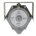 Product Image of Pneumatic VAV Reset Volume Controller - Reverse Acting, Paper Label Dial, NC w/ Bracket