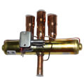Product Image of Reversing Valve W/ Coil, EF17BZ279