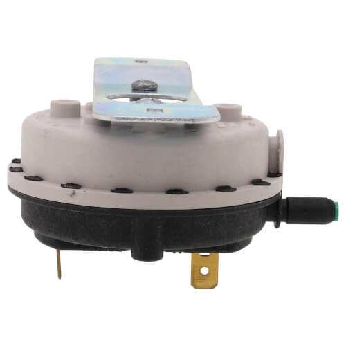 Switch-Blocked Outlet for BTH/SUF/HCG 100-150, 100-199, Natural Gas, 100111065