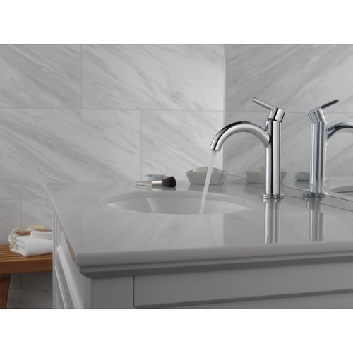 Main product image of Nicoli 1 Handle Bathroom Faucet, 1 or 3-hole 4" Installation, 15749LF (Chrome)
