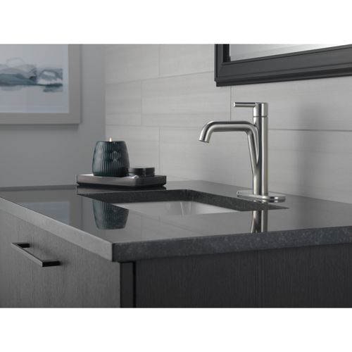 Main product image of Nicoli 1 Handle Bathroom Faucet, 1 or 3-hole 4" Installation, 15849LF-SS (Stainless)
