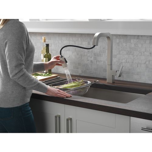 Main product image of Junction Single-handle Pull-down Kitchen Faucet (Spotshield Stainless), 19825LF-SP