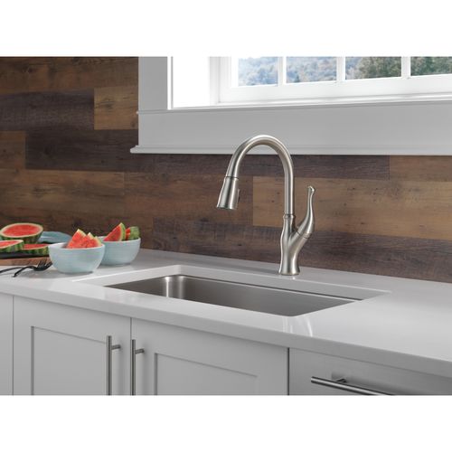 Main product image of Ophelia Single-handle Pull-down Kitchen Faucet (Spotshield Stainless), 19888Z-SP-DST