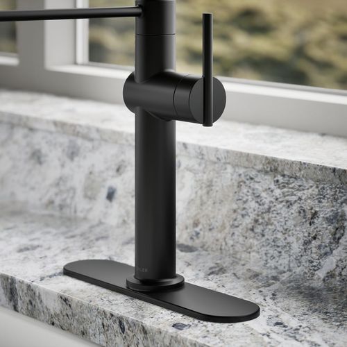 Main product image of Crue Semi-Professional 1-Handle Pull Down Kitchen Faucet (Matte Black), K-22973-BL