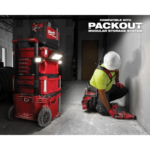 Main product image of M18 PACKOUT Light/Charger