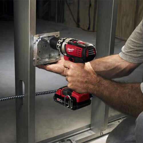 260122 Milwaukee 260122 M18 Cordless Compact Drill Driver Kit