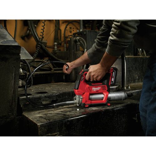 264621CT Milwaukee 264621CT M18 Cordless 2Speed Grease Gun Kit