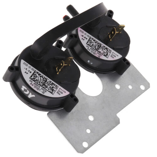 Main product image of 2 Stage SPST Pressure Switch, -.65/1.15" WC, 26W46