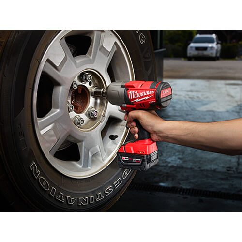 Main product image of M18 Fuel 1/2" High Torque Impact Wrench w/ Friction Ring Kit