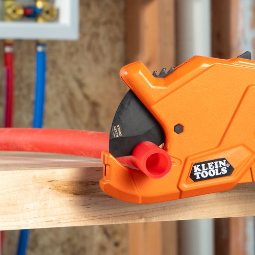 Main product image of 1-1/4" Precision Ratcheting PVC Pipe Cutter