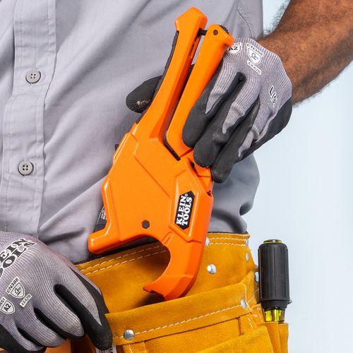 Main product image of 1-1/4" Precision Ratcheting PVC Pipe Cutter