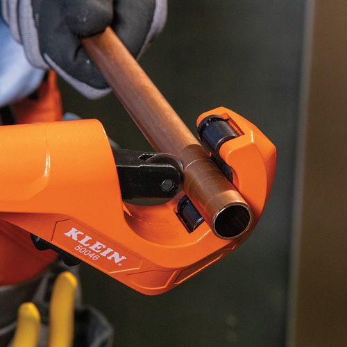 Main product image of 1-3/8" Constant Swing Tubing Cutter