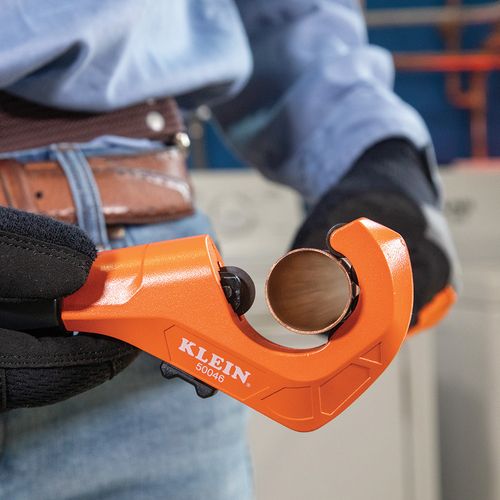 Main product image of 1-3/8" Constant Swing Tubing Cutter