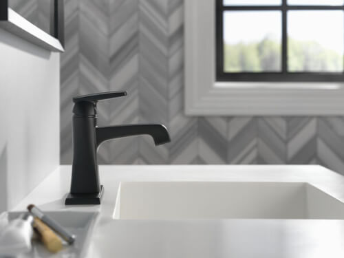 Main product image of Ashlyn Single Handle Bathroom Faucet - Metal Pop-Up (Matte Black), 564-BLMPU-DST
