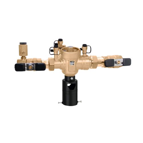 Main product image of 1-1/2" FNPT Flowshield Testable Backflow Preventer Assembly, Low Lead