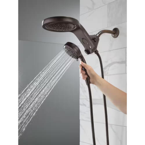 58680RB25 Delta 58680RB25 HydroRain 2in1 Shower Head 2.5 GPM 5Spray Pattern