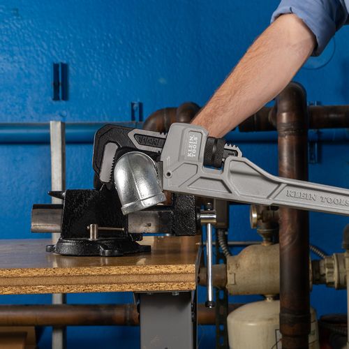 Main product image of 18" Adjustable Pipe Wrench (Cast Aluminum)