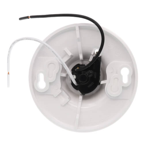Main product image of Incandescent Lampholder, Medium Base, Pull Chain w/ 6" Pigtail Leads - White (660W)