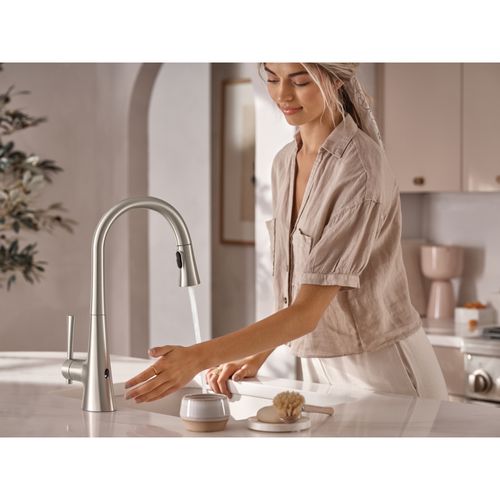 Main product image of Kurv 1 Handle Pulldown Kitchen Faucet, 1.5 GPM, 9126EWSRS (Spot Resist Stainless)