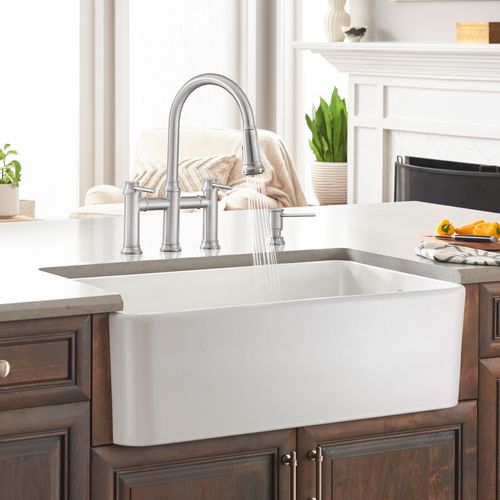 Main product image of Cerana 33" Fireclay Single Bowl Apron-Front Farmhouse Sink - White, 525012