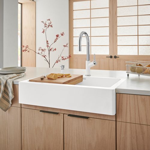 Main product image of Vintera SILGRANIT 30" Single Bowl Apron-Front Farmhouse Sink - White, 526541