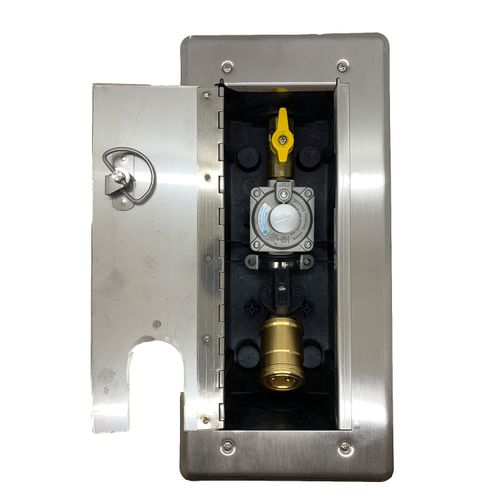 Main product image of Concrete Deck Versatile Gas Plug with 3/4" NPT Inlet x 1/2" Quick Disconnect Outlet, 2 PSI