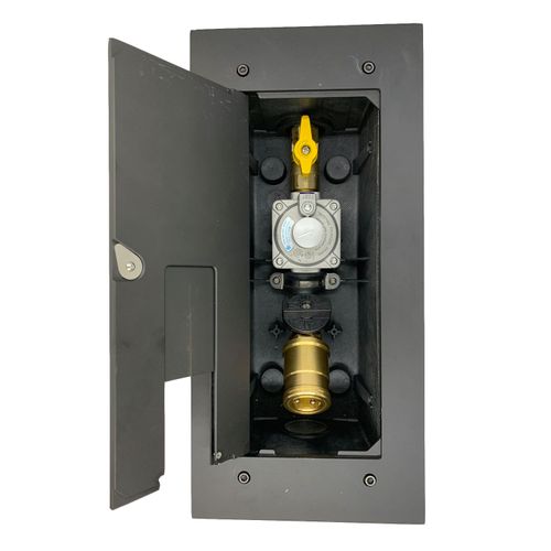 Main product image of Wood Deck Versatile Gas Plug & Anodized Aluminum Door with 3/4" NPT Inlet x 1/2" Quick Disconnect Outlet, 2 PSI