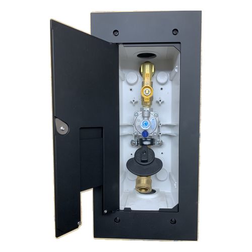 Main product image of Exterior Versatile Gas Plug & Anodized Aluminum Door with 1/2" NPT Inlet x 3/8" Quick Disconnect Outlet, 2 PSI