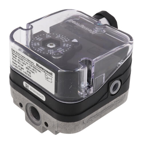 Main product image of 1/4" NPT Pressure Switch, 1.5-7 psi Auto Reset (Additive)