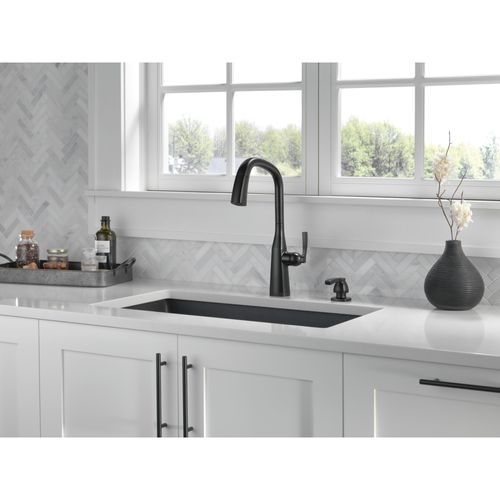 Main product image of Stryke Single Handle Pull Down Kitchen Faucet with Touch 2O Technology, 1.8 GPM (Matte Black), 9176T-BL-DST