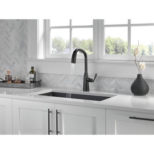 Main product image of Stryke Single Handle Pull Down Kitchen Faucet with Touch 2O Technology, 1.8 GPM (Matte Black), 9176T-BL-DST