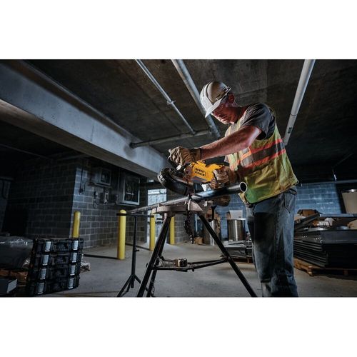Main product image of 5" 20V Max Dual Switch Band Saw Kit with (2) Batteries 5Ah, DCS376P2