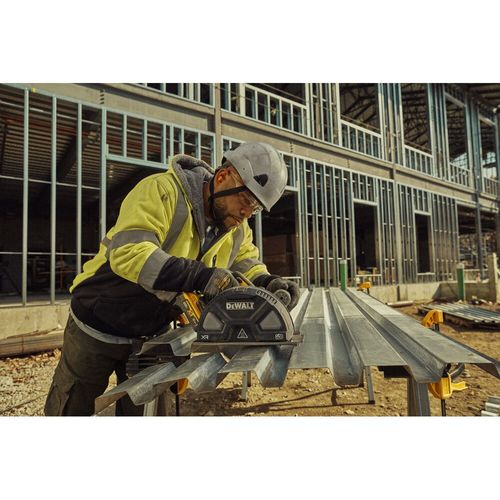Main product image of 7-1/4" 20V Max XR Metal Cutting Circular Saw Kit, DCS383H1