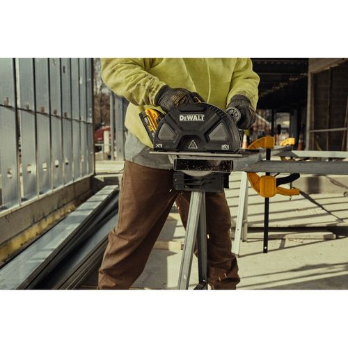 Main product image of 7-1/4" 20V Max XR Metal Cutting Circular Saw Kit, DCS383H1