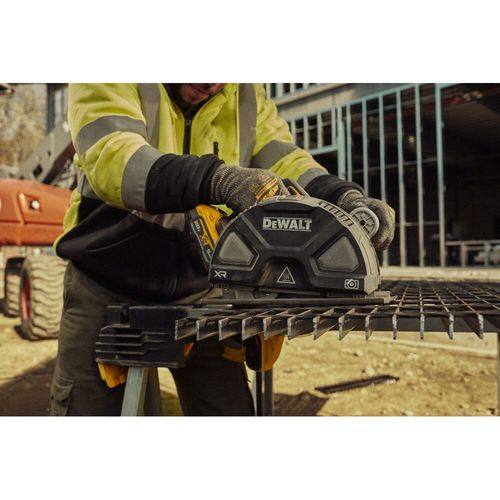 Main product image of 7-1/4" 20V Max XR Metal Cutting Circular Saw Kit, DCS383H1