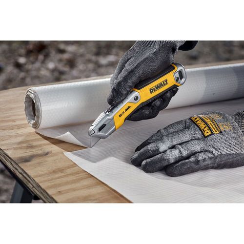 Main product image of Retractable Utility Knife, DWHT10998