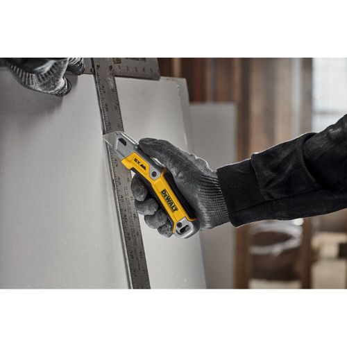 Main product image of Retractable Utility Knife, DWHT10998