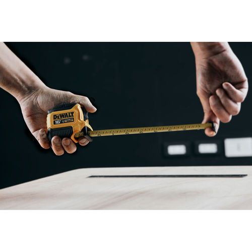 Main product image of 16 ft. Compact Magnetic Tape Measure, DWHT39116S
