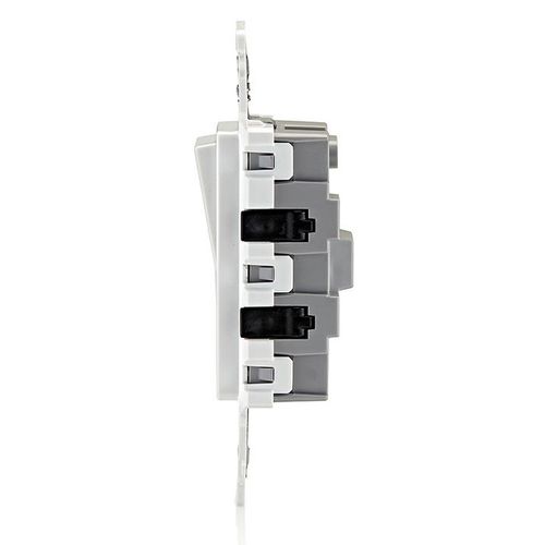 Main product image of Lever Edge Single-Pole Self-Grounding Rocker Switch - White (15 Amp, 120/277V)