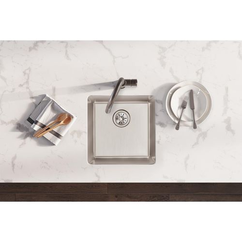 Main product image of Lustertone Iconix 18 Gauge Stainless Steel 18-1/2" x 18-1/2" x 9" Single Bowl Undermount Sink