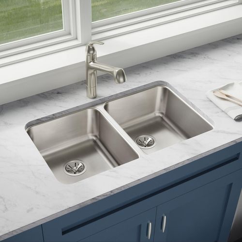 Main product image of Lustertone Classic Stainless Steel, 30-3/4" x 18-1/2" x 7-7/8" Equal Double Bowl Undermount Sink