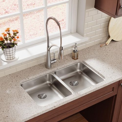 Main product image of Lustertone Classic Stainless Steel 30-3/4" x 18-1/2" x 5-3/8" Double Bowl Undermount ADA Sink w/Perfect Drain