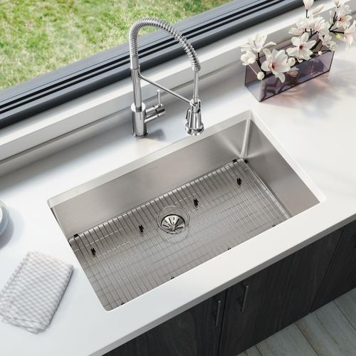 Main product image of Lustertone Iconix 16 Gauge Stainless Steel 32-1/2 x 19-1/2" x 9" Single Bowl Undermount Sink Kit w/ Perfect Drain