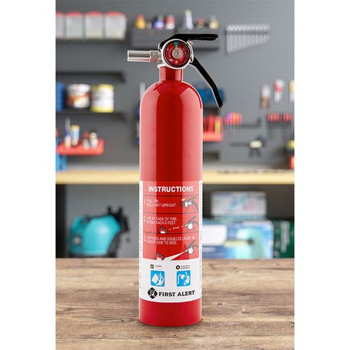 Main product image of GARAGE10 Rechargeable Garage Fire Extinguisher UL Rated 10-B:C (Red)