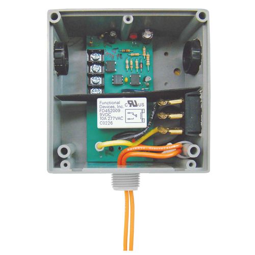 Main product image of Enclosed Low Input/Optoisolated Relay, 10A SPST + Override, 10-30 Vac/dc Power Input, 5-25 Vac/dc Control Input, Hi/Lo Voltage Separation, NEMA 1 Housing