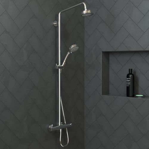 Main product image of Croma 100 Classic Showerhead 3-Jet, 2.5 GPM (Chrome), 04070000