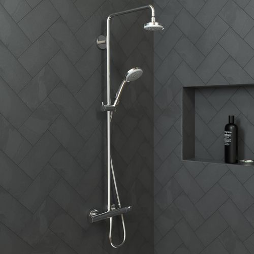 Main product image of Croma 100 Showerhead E 3-Jet, 2.5 GPM (Chrome), 04071000