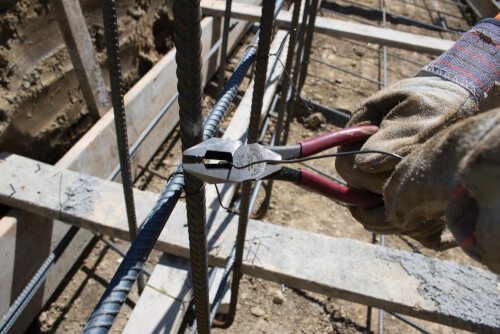 Main product image of Heavy-Duty Lineman’s Pliers, Thicker-Dipped Handle