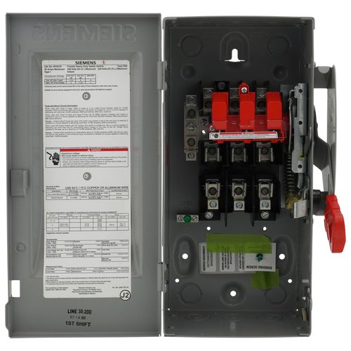 Main product image of 30A Low Voltage Circuit Protection Fused Heavy Duty Safety Switch, 3-Pole/3-Fuse, NEMA 1 Enclosure (240VAC)