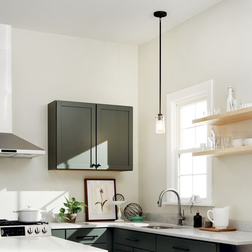 Main product image of Braelyn 8.5" 1 Light Mini Pendant w/ Clear Seeded Glass (Olde Bronze)